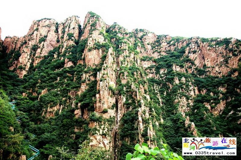 秦皇島龍云谷（俊山秀水）景區(qū)電話18633570222  15703350808
