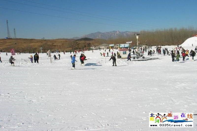 秦皇島山海關紫云山滑雪場
