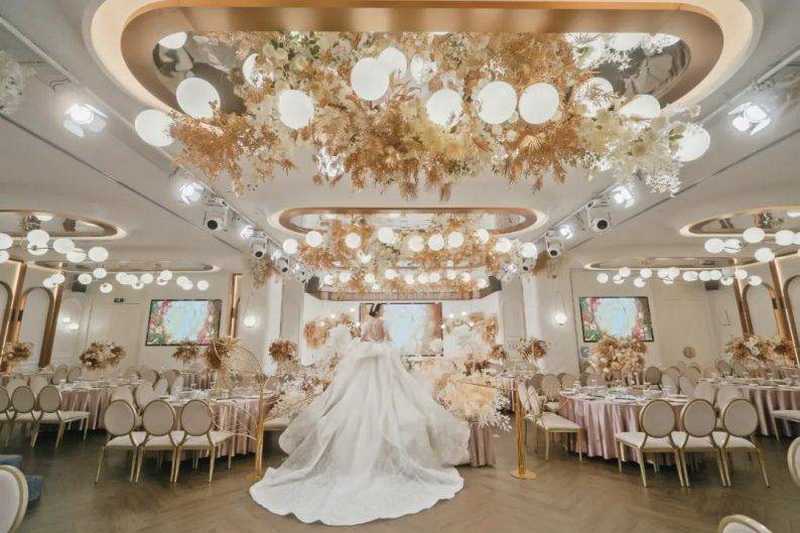 秦皇島禧宴婚禮酒店預(yù)定專(zhuān)線(xiàn)18633570222  15703350808